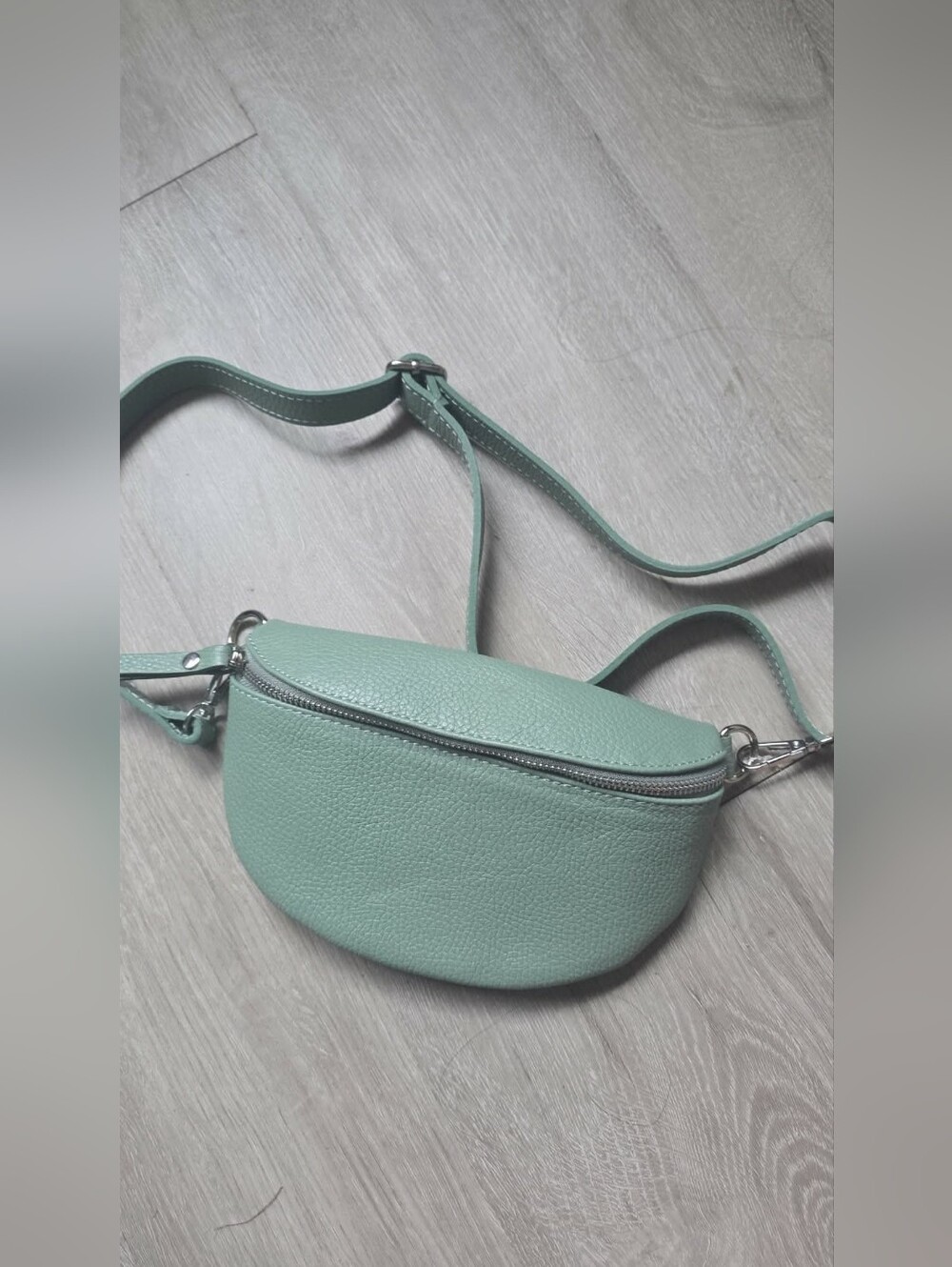 Women's Real Leather Crossbody Shoulder Chest Handbag